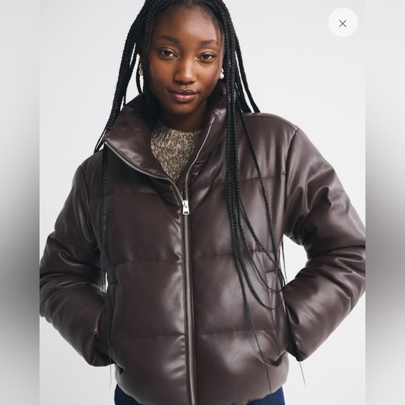 Abercrombie & Fitch Jackets & Blazers - Abercrombie & Fitch Diamond Quilted Vegan Leather Oversized Puffer Coat Women M